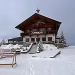 Apartahotel Maierl-alm & Maierl-chalets