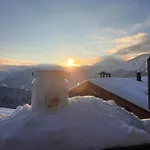 Maierl-alm & Maierl-chalets Apartahotel