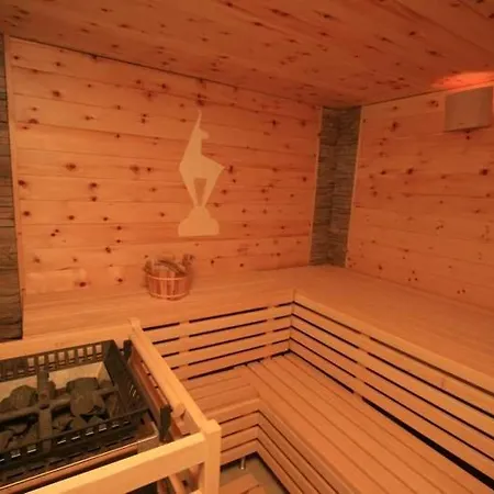 Aparthotel Maierl-alm & Maierl-chalets 4*